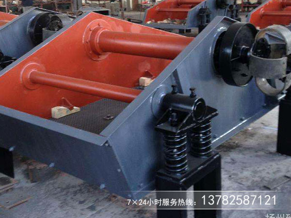 怎麼調節激振器讓振動篩均勻篩分？