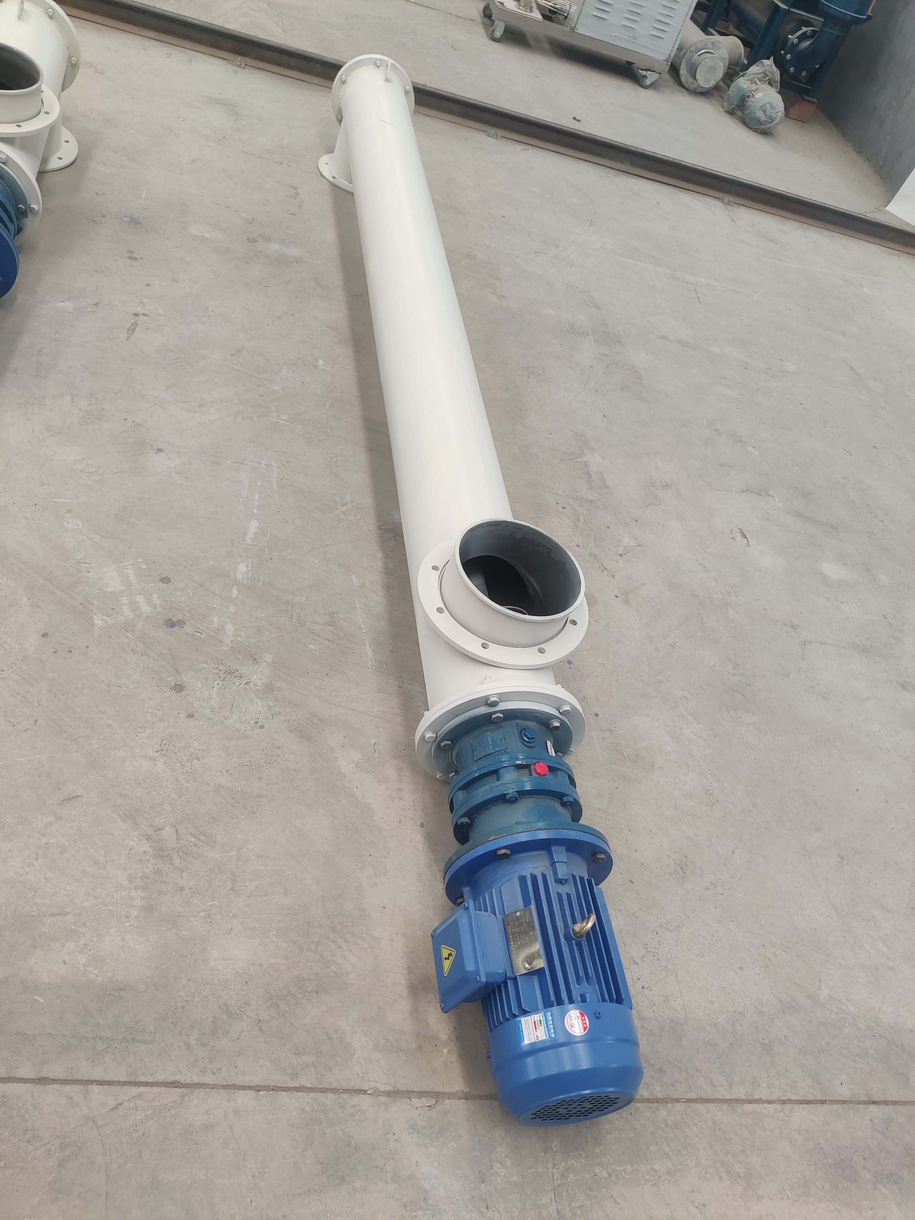 螺旋輸送機加回轉篩有哪些特點？