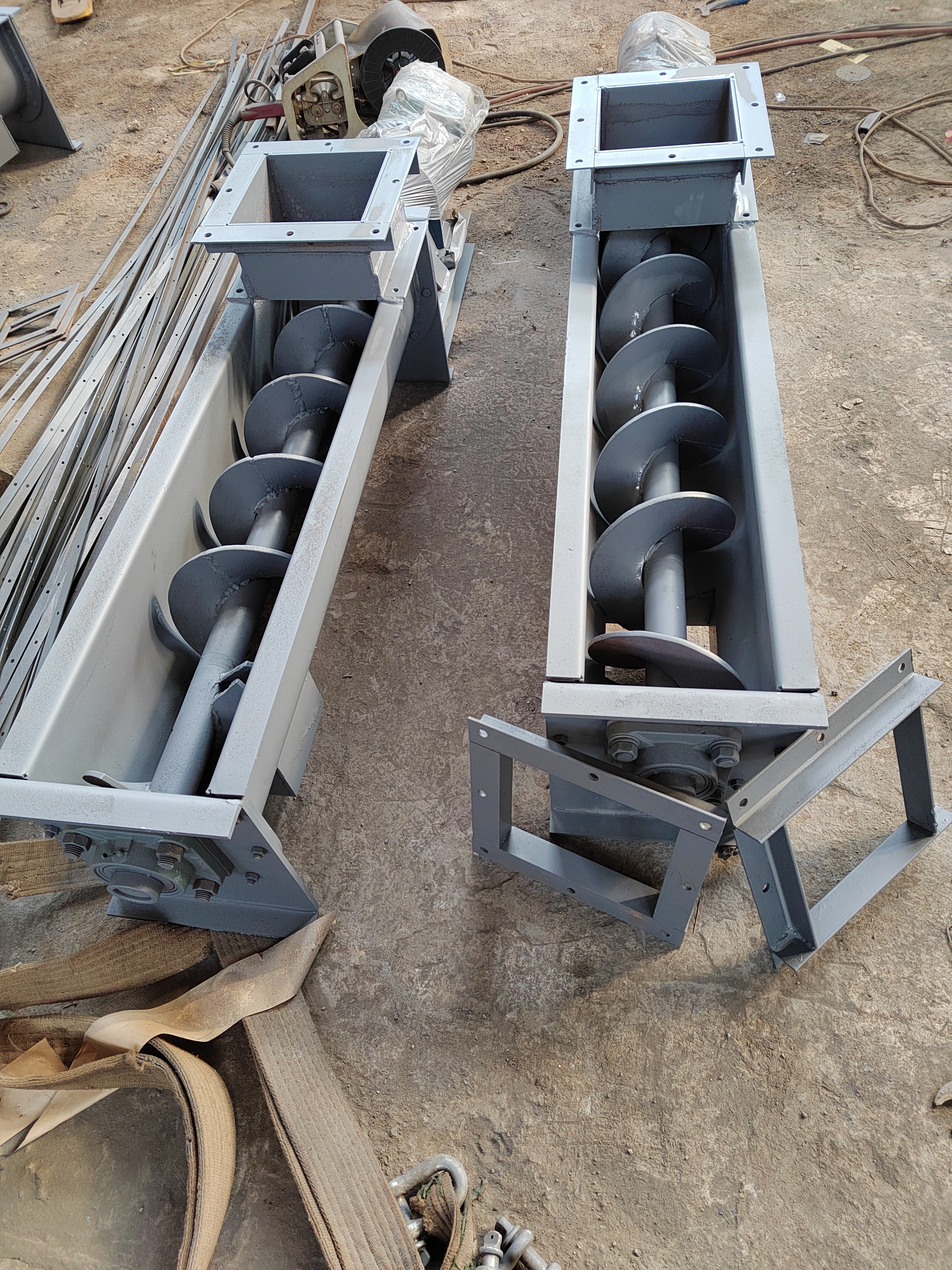 汙泥輸送機-烘幹汙泥螺旋輸送機設備特點及型號參數